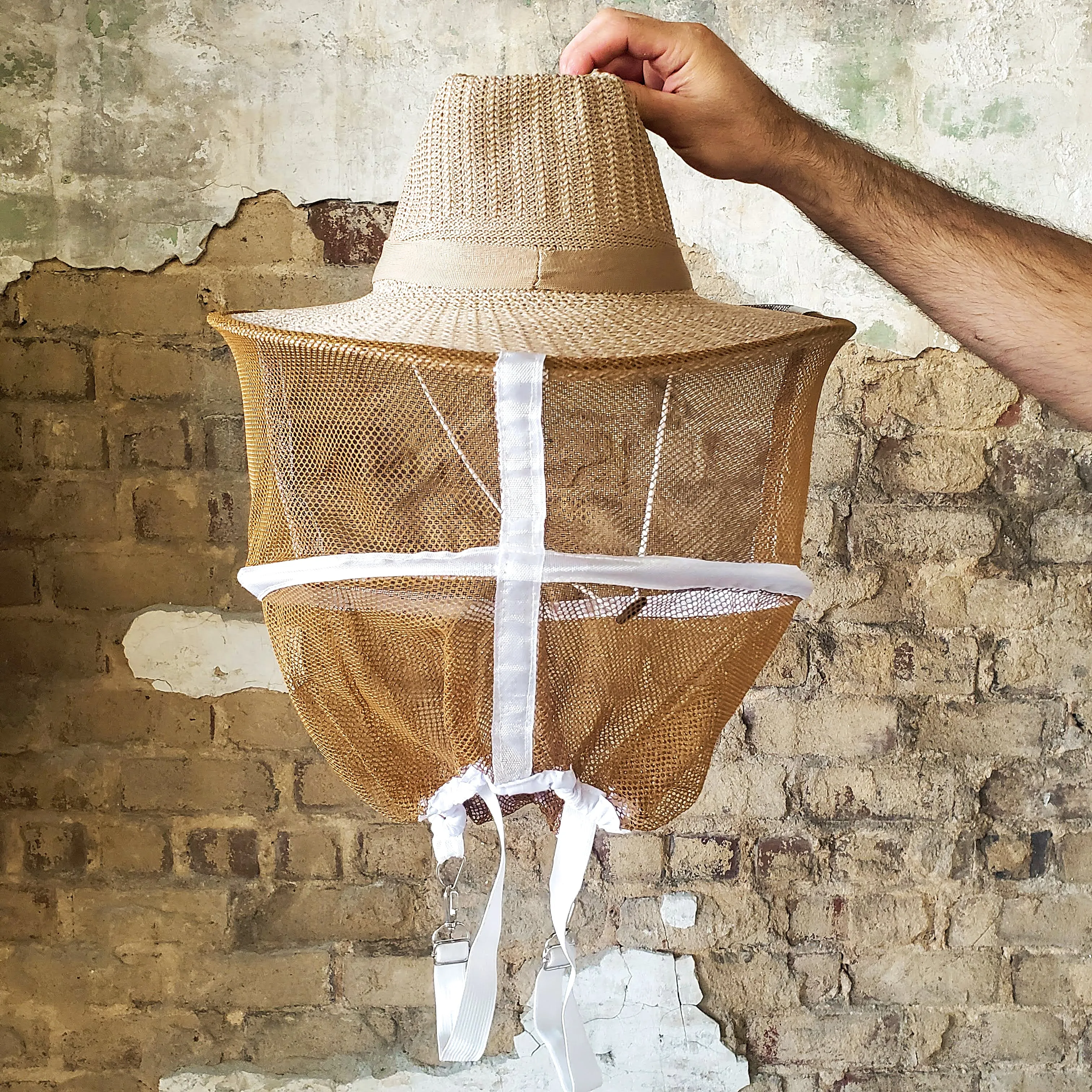 Round Hat with Veil and Straps