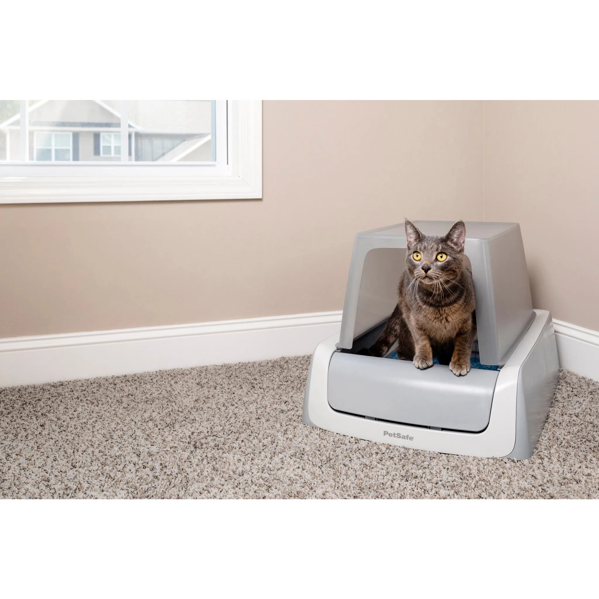 ScoopFree™ Covered Self-Cleaning Litter Box, Second Generation